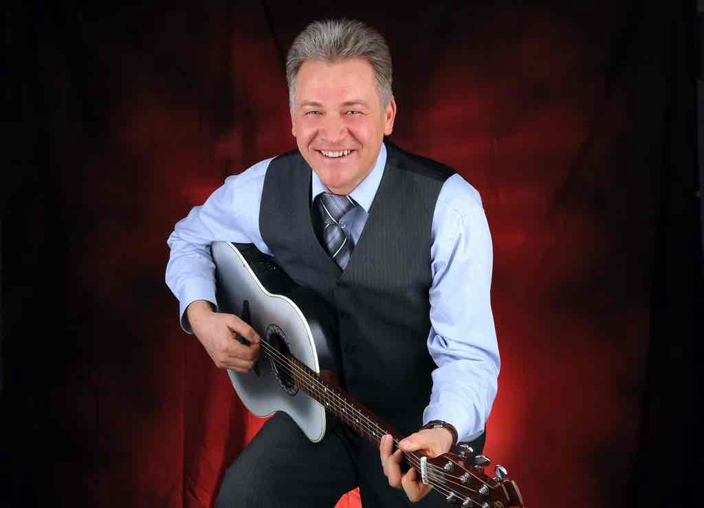 Sänger Bernie Diamond DJ Maik Spiering