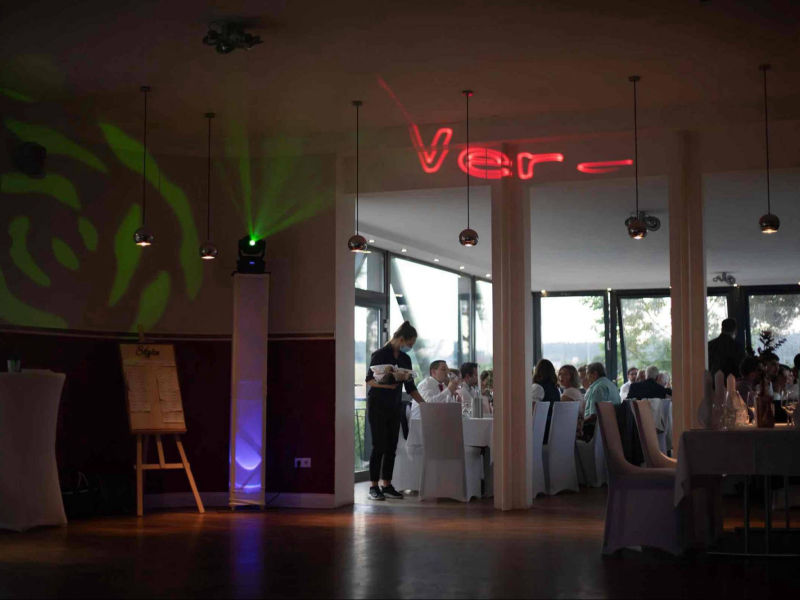 Laser Schrift DJ Bayern Event